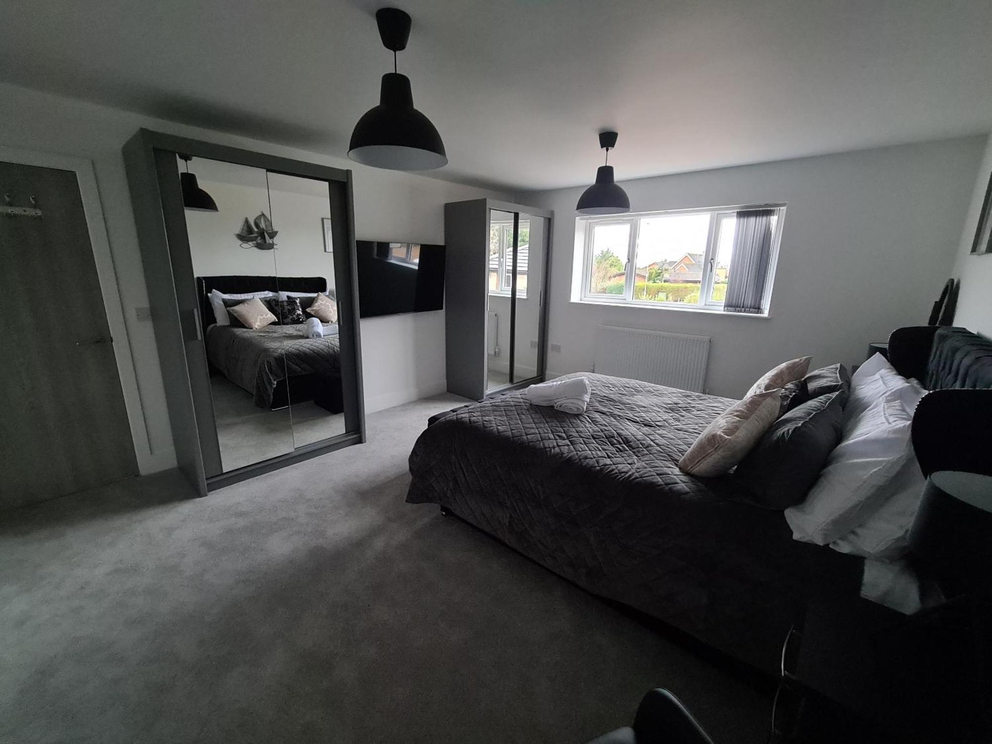Sav 5 Bed Luxury Detached House In Leicester Humberstone Bagian luar foto