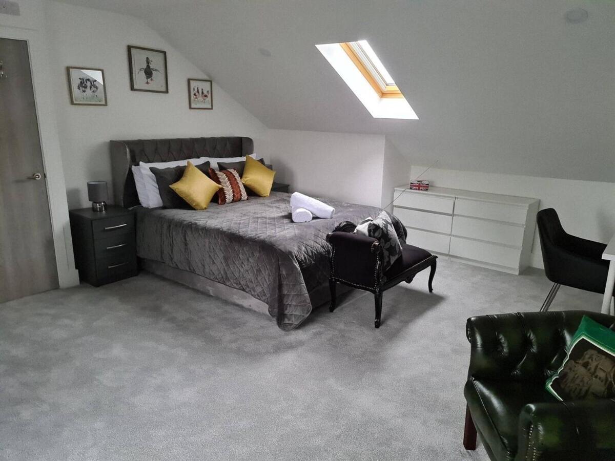 Sav 5 Bed Luxury Detached House In Leicester Humberstone Ruang foto