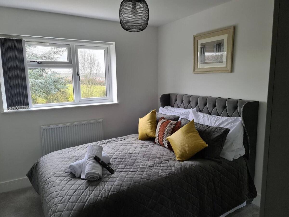 Sav 5 Bed Luxury Detached House In Leicester Humberstone Ruang foto