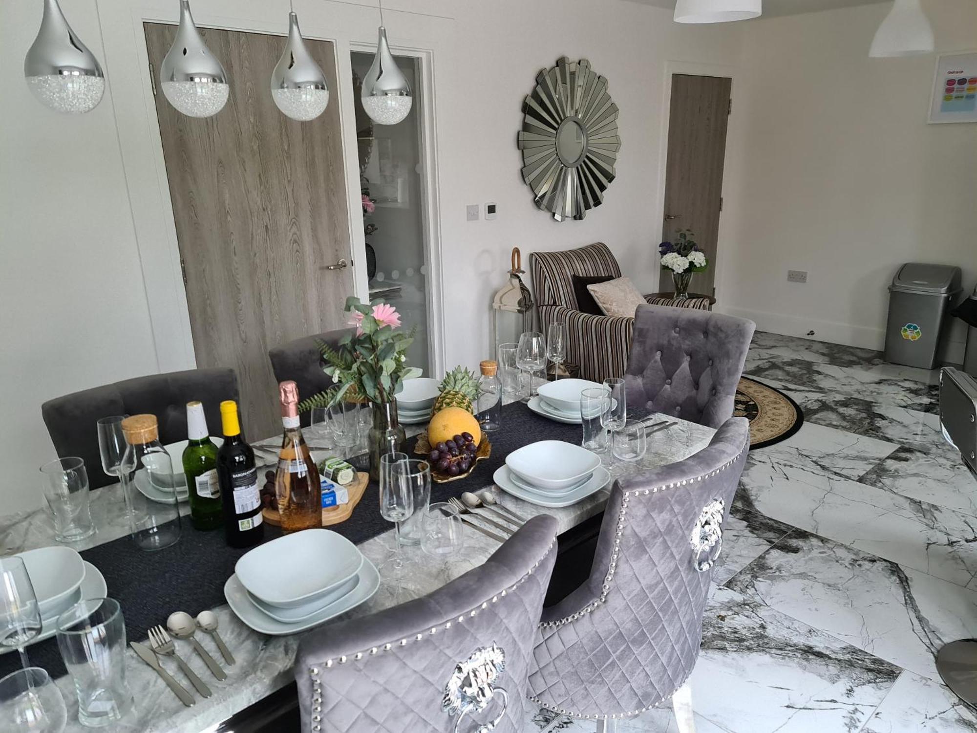 Sav 5 Bed Luxury Detached House In Leicester Humberstone Bagian luar foto
