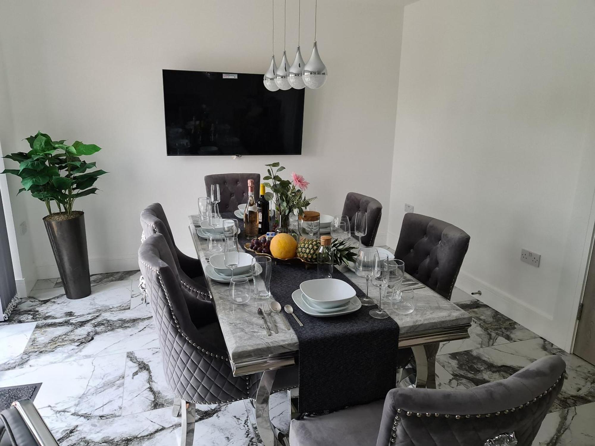 Sav 5 Bed Luxury Detached House In Leicester Humberstone Bagian luar foto